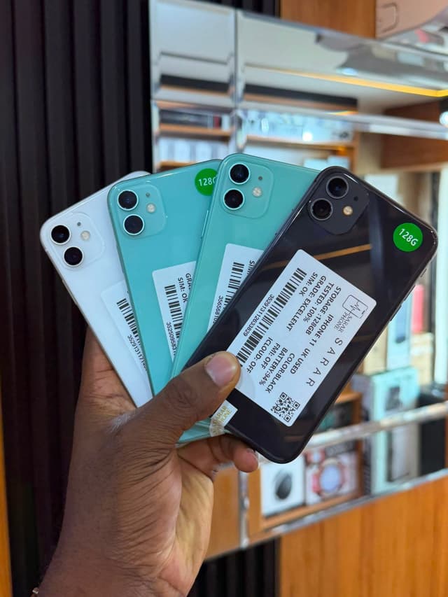 iPhone 11 (128GB)